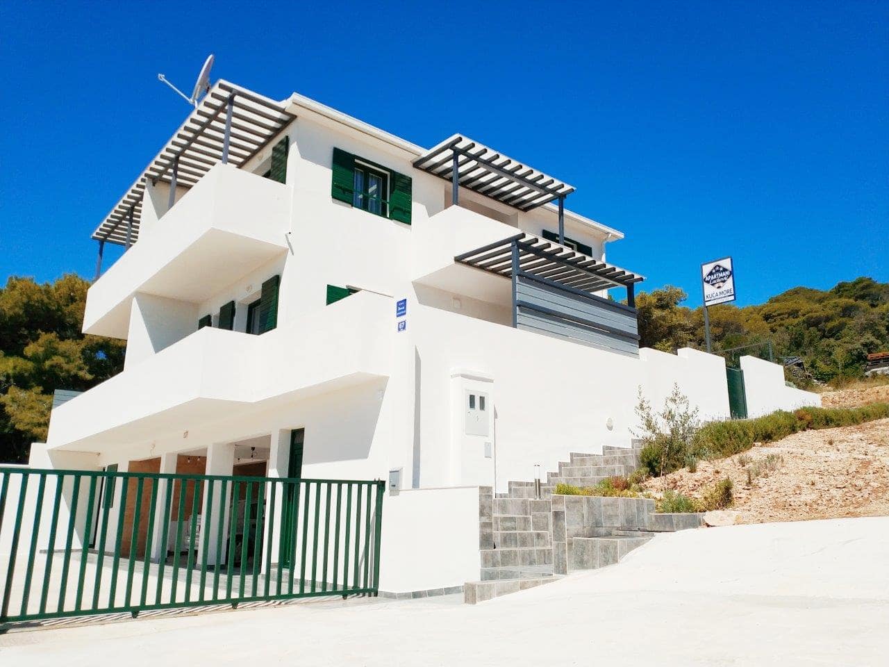 House More, Apartments Lac - Vis